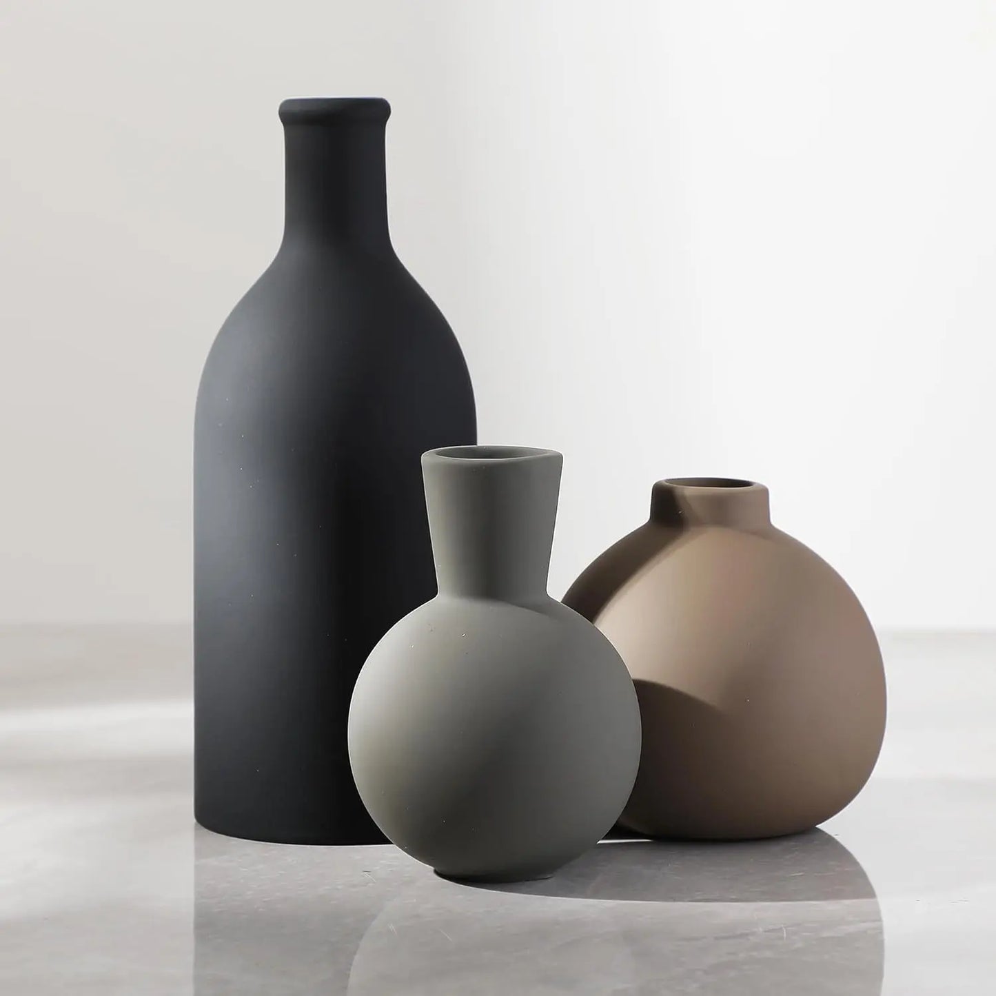 🏺 Modern Ceramic Vase Set – 3 Piece Decorative Collection