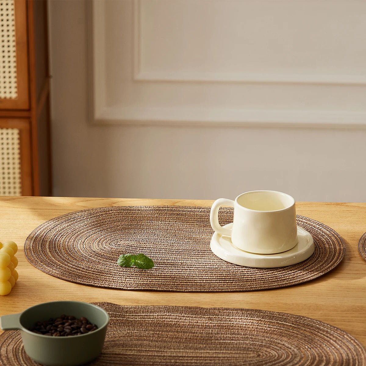 4Pcs/Set Oval Rop Cotton Braided Table Place Mats Braided Coaster Placemas Non-Slip Table Mats for Dining Kitchen Table Washable