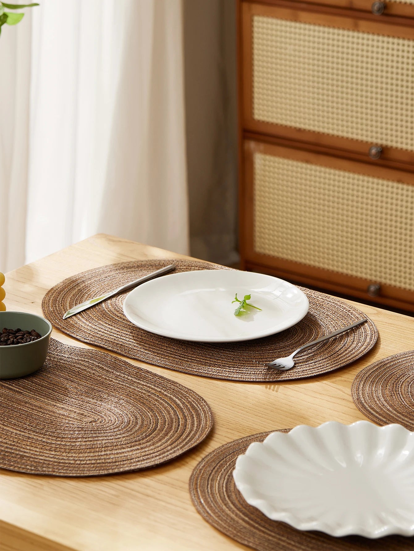 4Pcs/Set Oval Rop Cotton Braided Table Place Mats Braided Coaster Placemas Non-Slip Table Mats for Dining Kitchen Table Washable